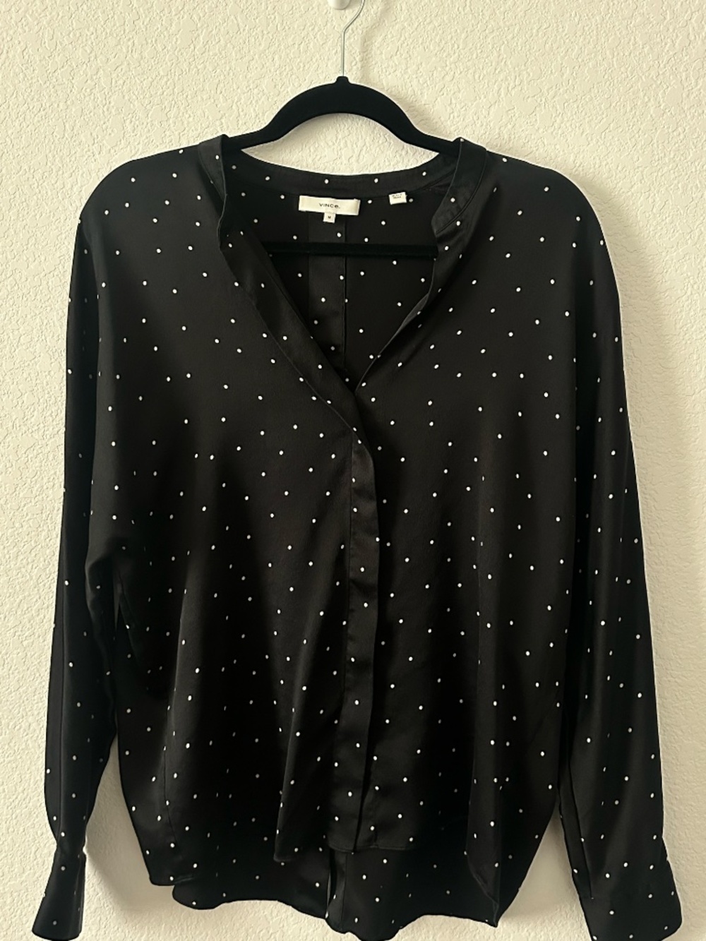 Vince. Silk Black Blouse